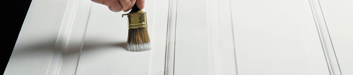 Penseln kan inte konkurrera med roller och färgspruta när det gäller tempo. Men sett till finishen är penseln en klar vinnare. Penseln kan inte konkurrera med roller och färgspruta när det gäller tempo. Men sett till finishen är penseln en klar vinnare.